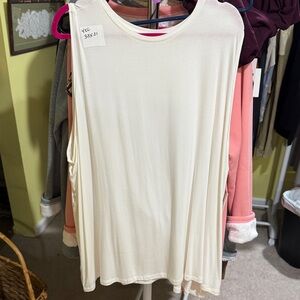 #37 NWT Nine West tank 4X